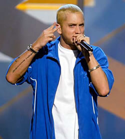 Eminem - Summer Tones go well with blues