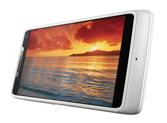 Motorola RAZR i White - Edge To Edge Display