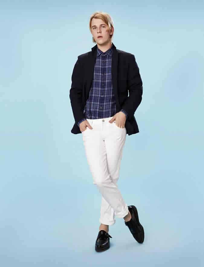 UNIQLO unveils Tom Odell as its face for Spring 14