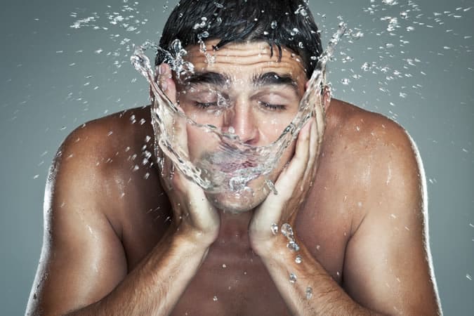 Use A Daily Sensitive Face Wash Rather Than Harsh Soaps