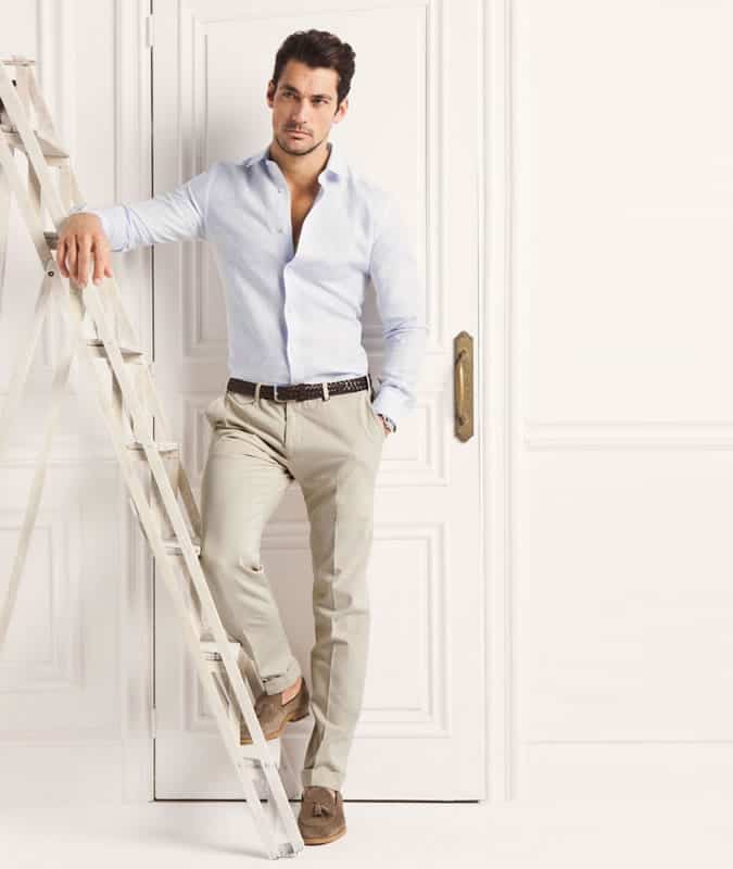Men's Light Chinos and Linen Shirt With Loafers Outfit