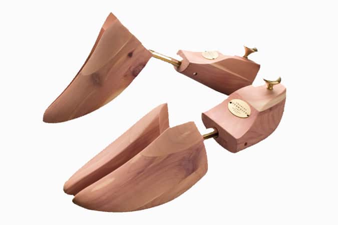 Cedar adjustable shoe tree