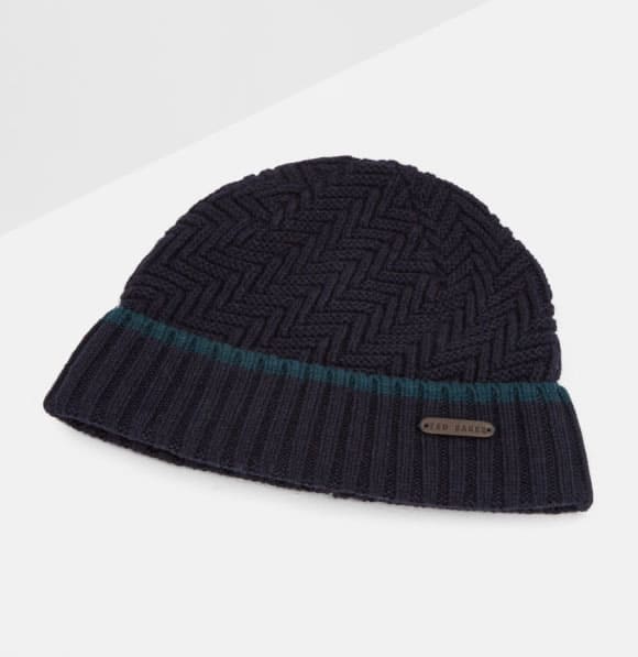HUGHAT Cable Knit Beanie