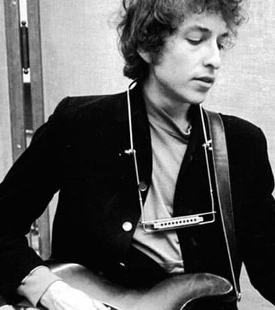 How To Dress Like A Music Icon