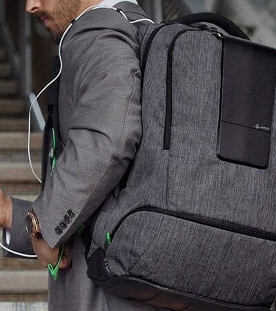 7 Gadgets To Make Business Trips Less Stressful