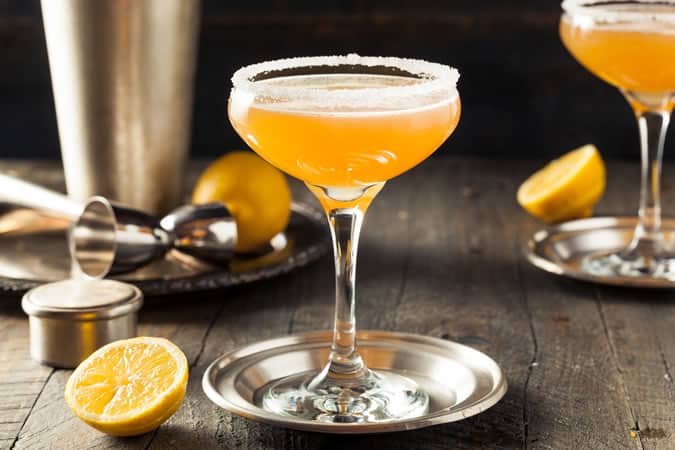 Cocktail glass rim