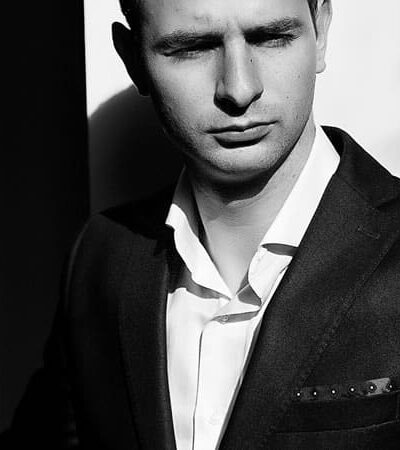 A Man’s Life In 8 Fragrances
