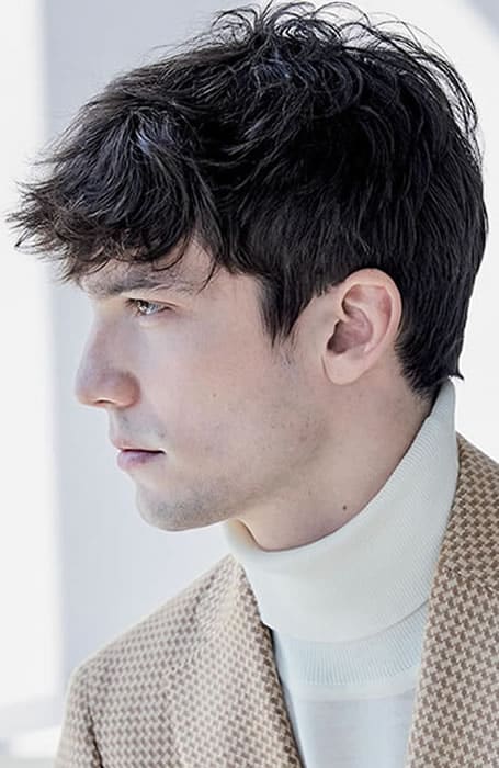 Men's Forward-Styled Fringe Hairstyle