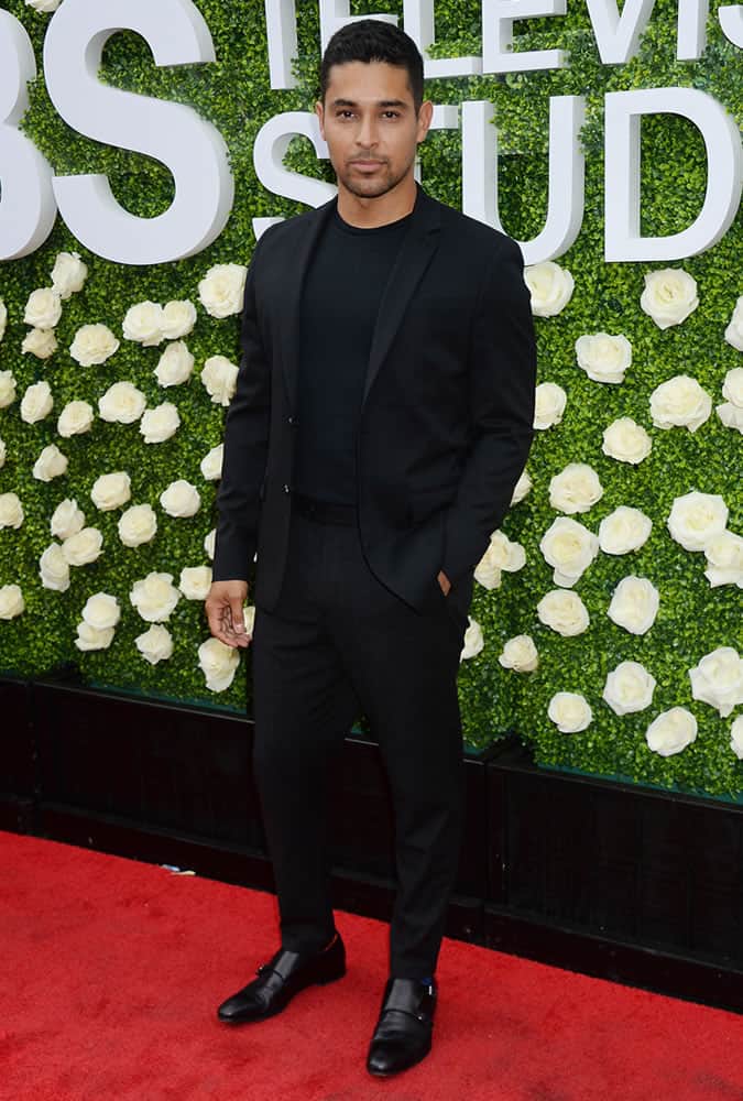 Wilmer Valderrama dressed all in black
