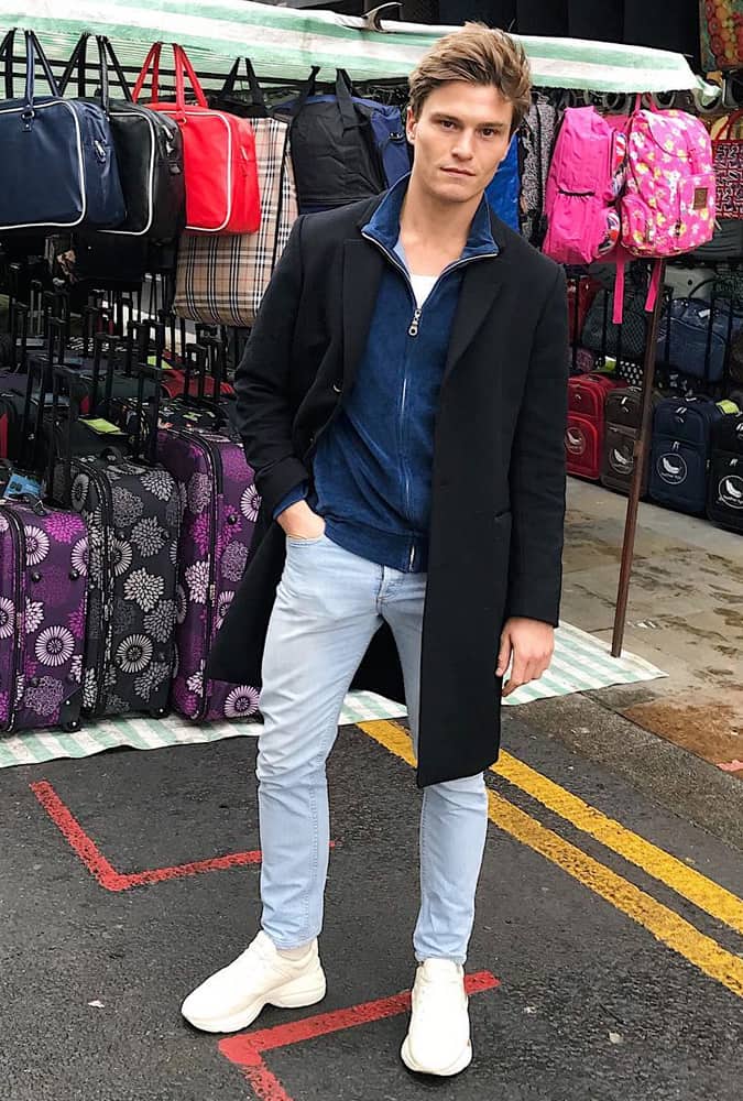 Oliver Cheshire at London