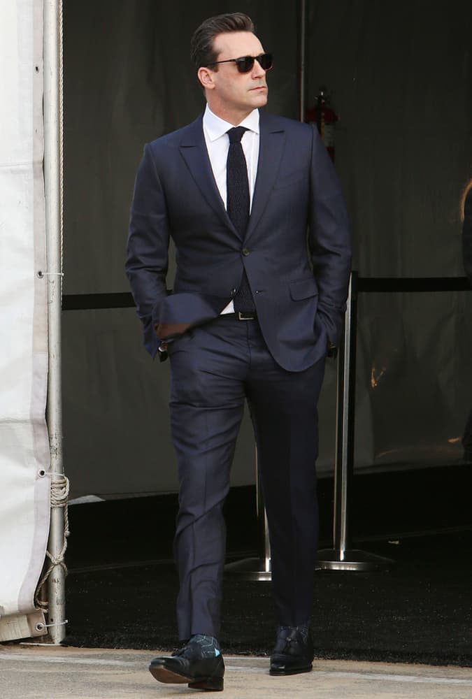 Jon Hamm Wearing A Navy Suit