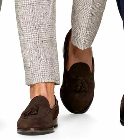 What Color Shoes To Wear With Your Suit: A Definitive Guide
