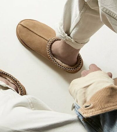 14 Best Men’s Slippers – Get Relaxed and Stylish in 2026