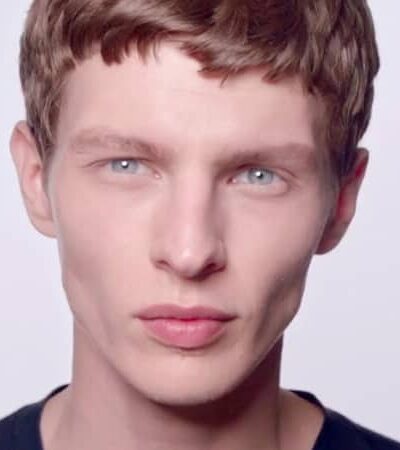 Make-Up For Men: How To Apply It And Look Your Very Best