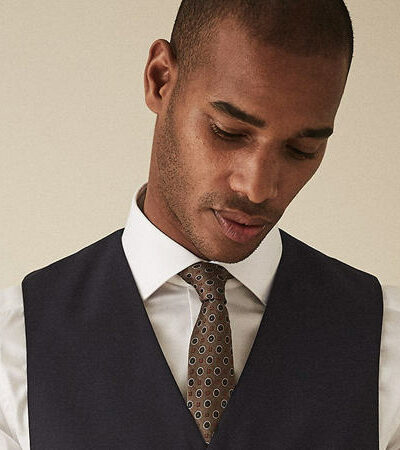 How To Wear A Waistcoat With A Suit