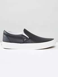 Vans Classic Slip-on Perforated Plimsolls In Black Va38f7kvj