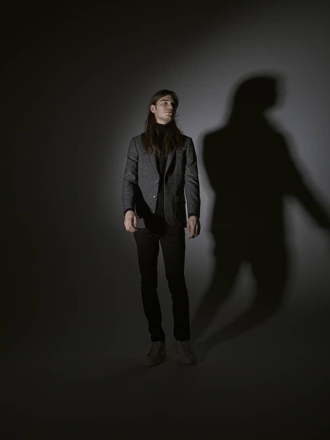 FARAH TAILORING SHOT 3