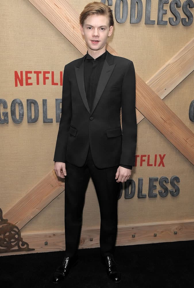 Thomas Brodie-Sangster Wearing A Black Saint Laurent Dinner Suit