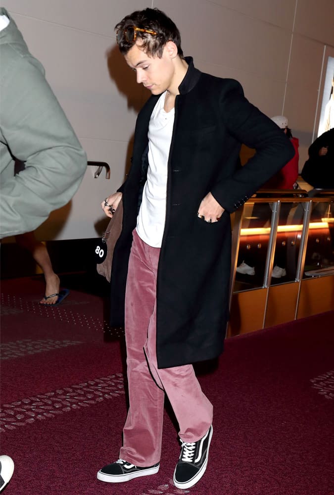 Harry Styles Wearing Pink Trs