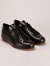 Hand Sewn Low Leather Black