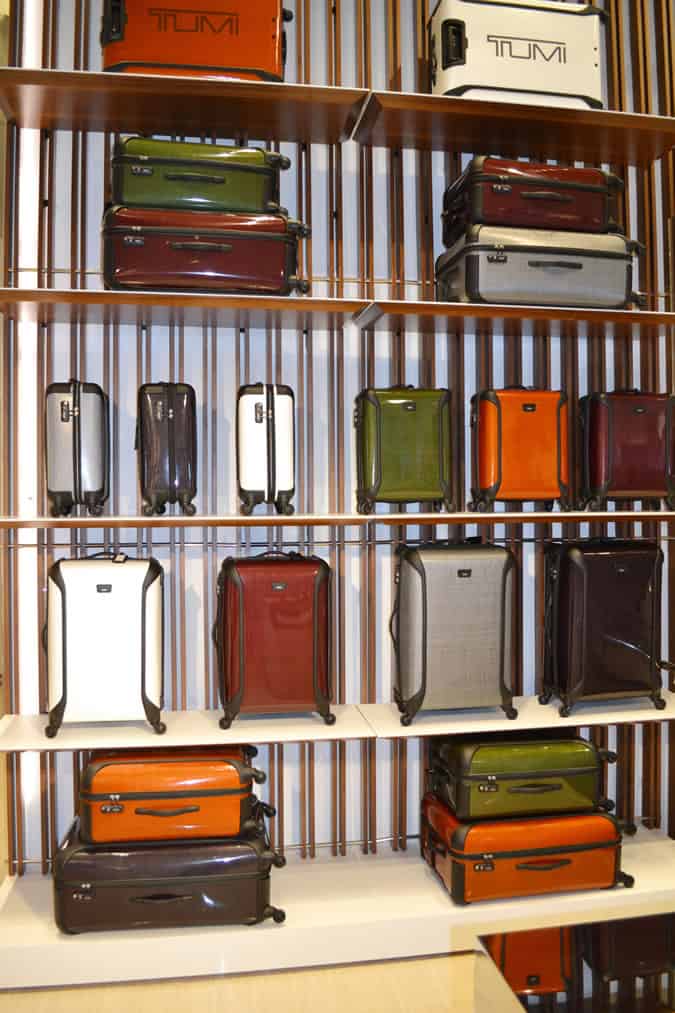 tumi store