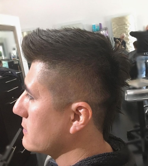 Mullet-Haircut-with-a-Faux-Hawk