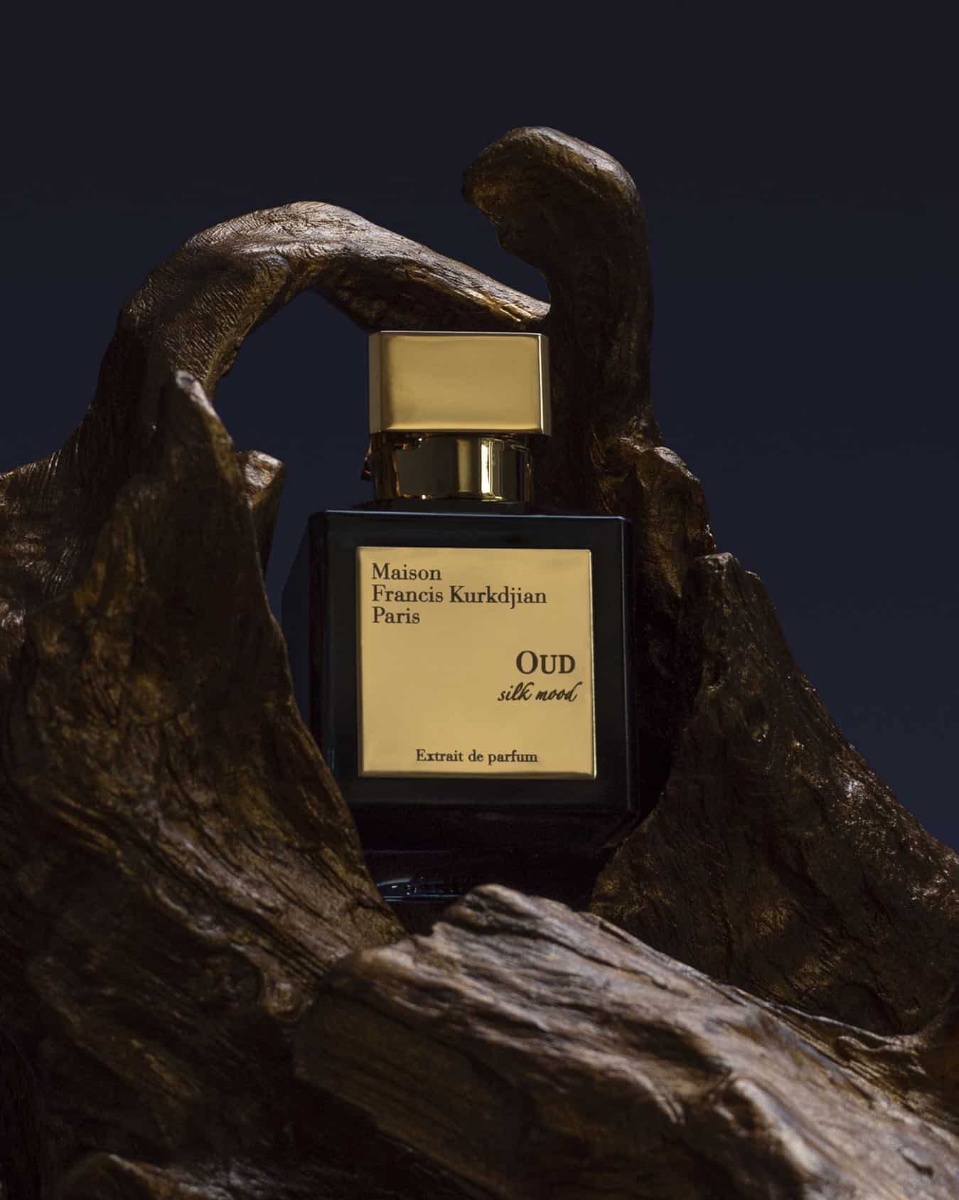 a bottle of Oud Silk mood by Maison Francis Kurkdjian