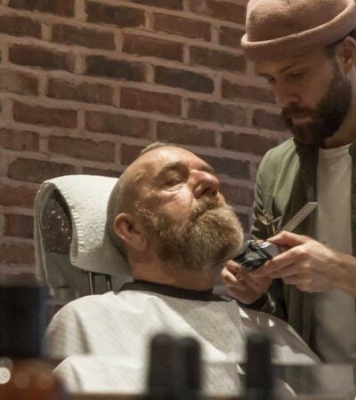 6 Best Electric Razors for Elderly Men 2026