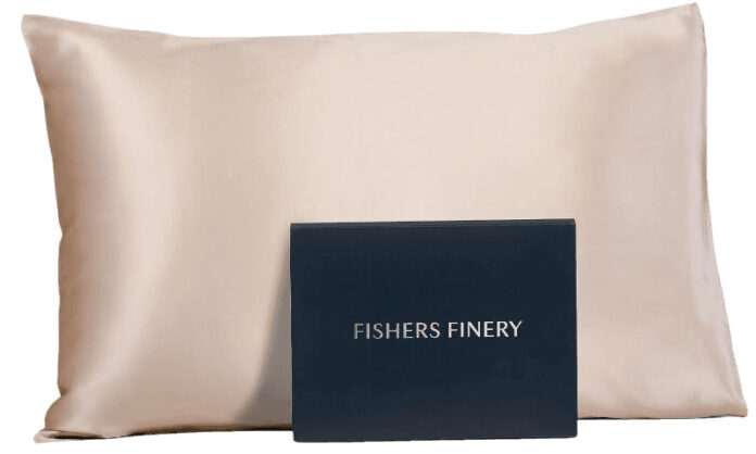 36 Best Small Gifts for Women To Make a Huge Splash in 2026 | FashionBeans