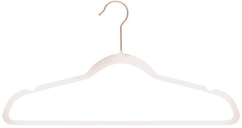 Amazon Basics Slim, Velvet, Non-Slip Hangers