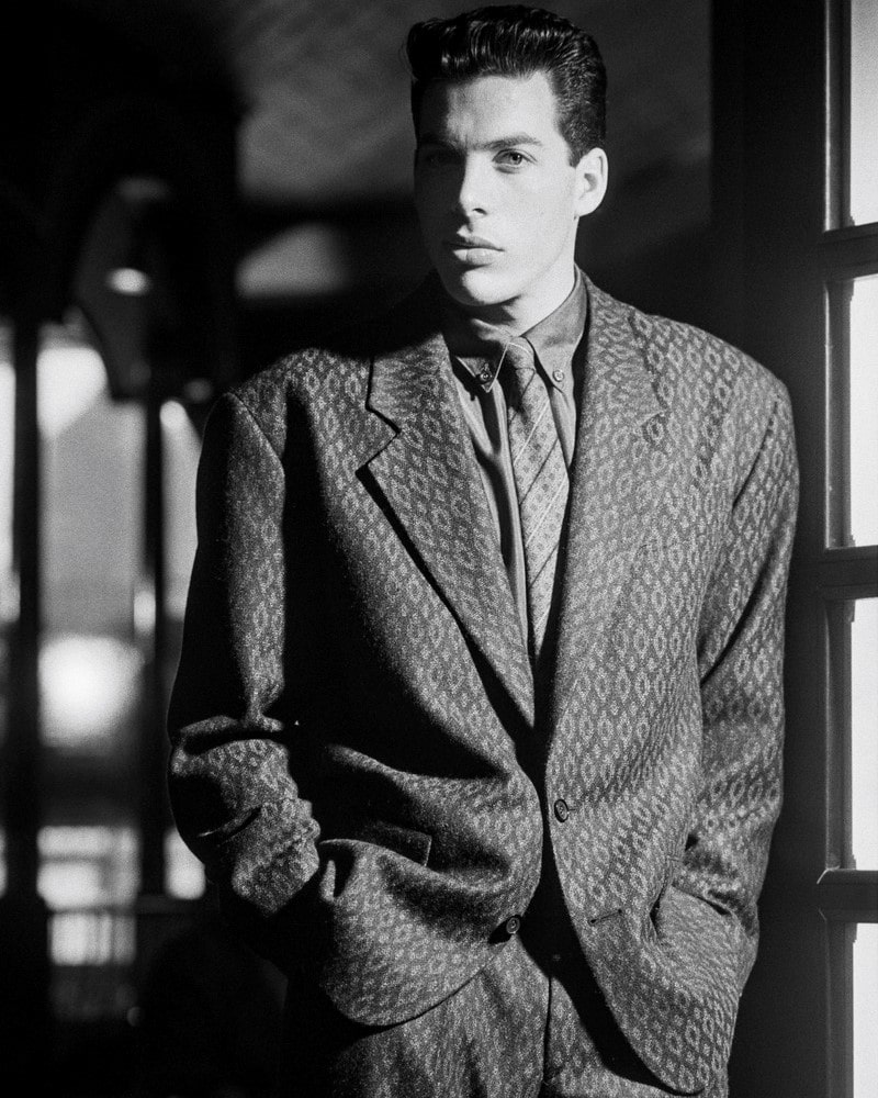 1980s men's fashion: man in 1980s wearing a patterned suit
