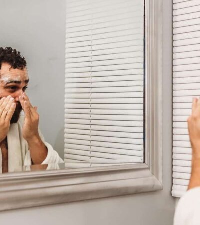 8 Best Face Washes for Men with Dry Skin: Rehydrate in 2026