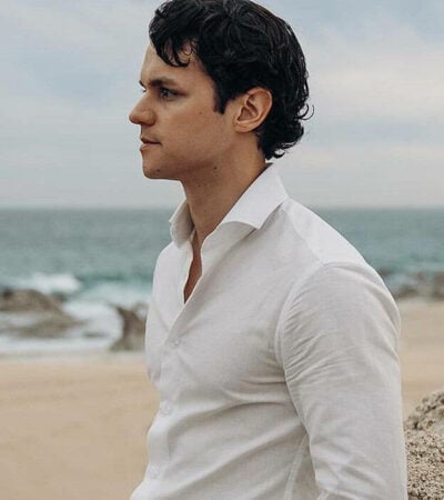 7 Best White Dress Shirts for Men: Top Everyday Look in 2026