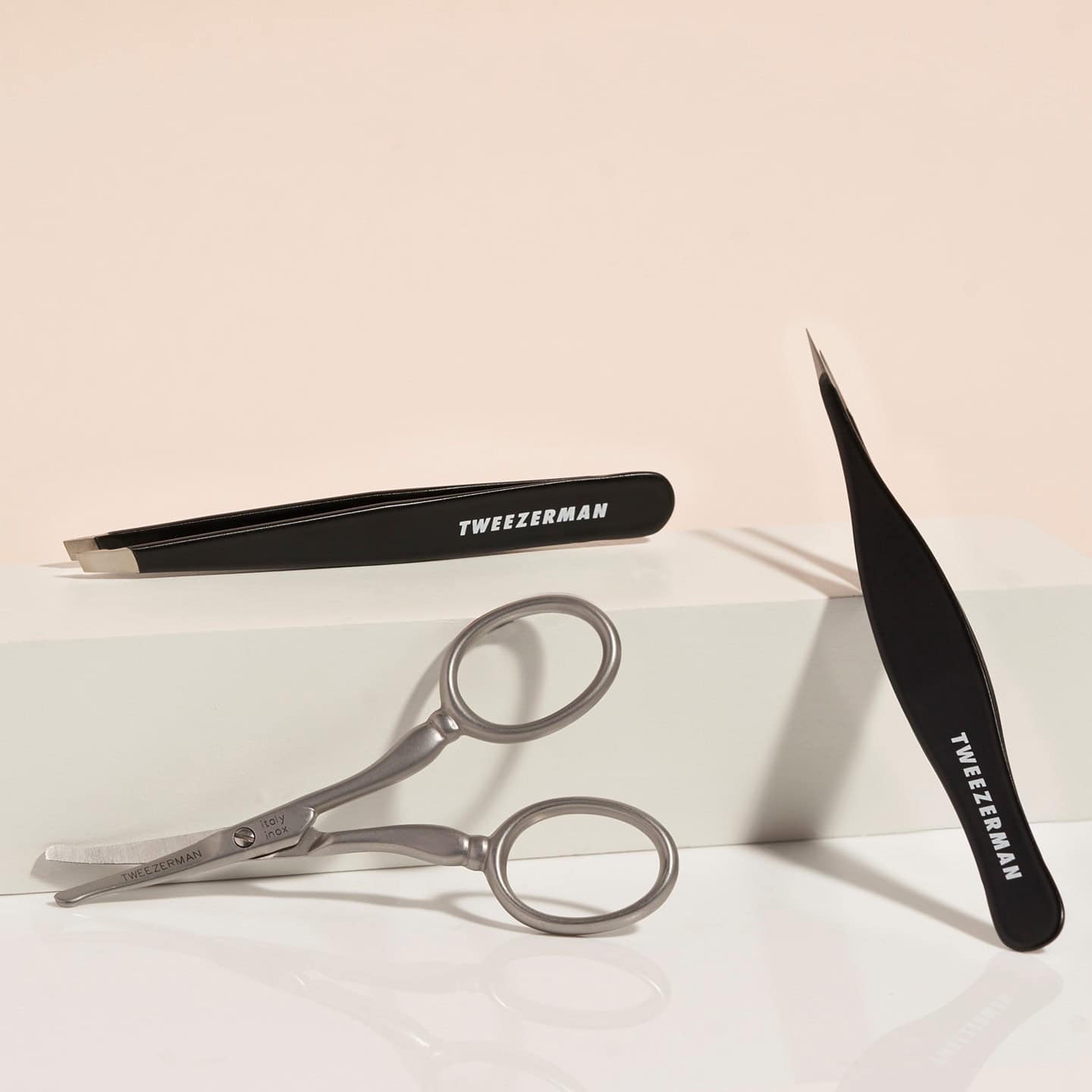 facial grooming tools by tweezerman
