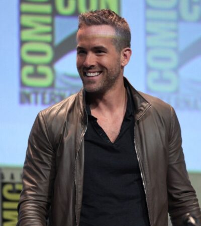 How to Dress Like Ryan Reynolds: Style Guide for Emulating a Hollywood Icon
