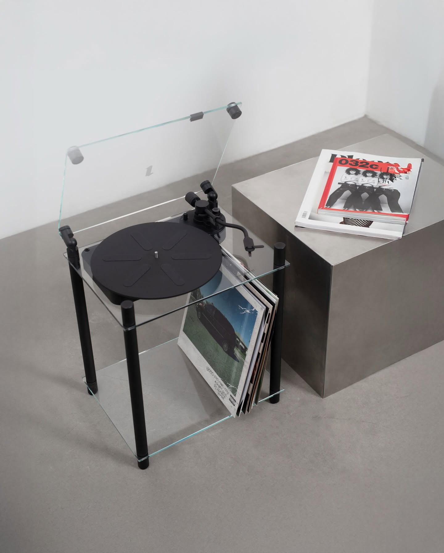 Transparent Turntable Black Review